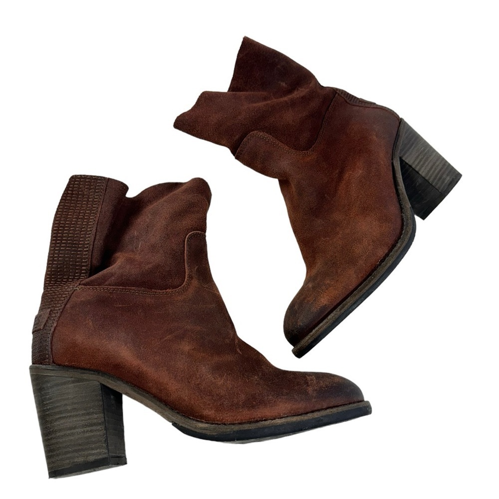 Shabbies heeled ankle booties size 39